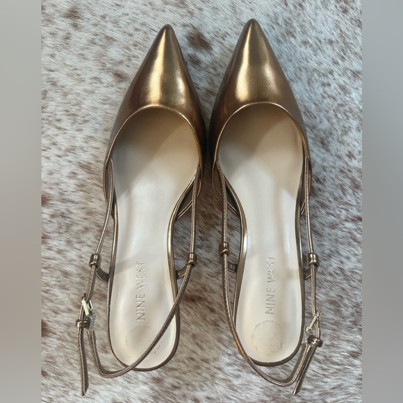 Nine West Metallic Gold Slingback Heels - Picture 1 of 3